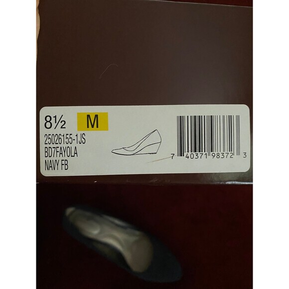 Wedged heels  Sz 8.5 - Picture 5 of 5